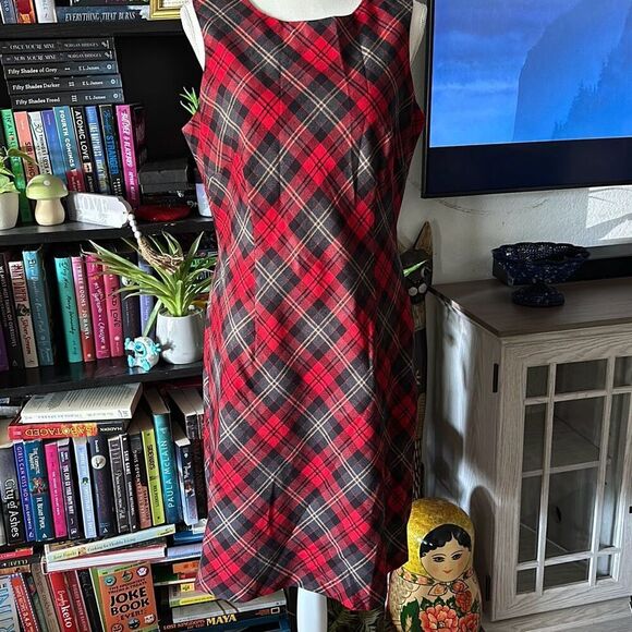 Villager Sport Size 12 Red & black Plaid sheath dress - Picture 1 of 7